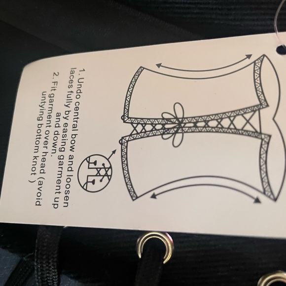 Playgirl corset in a beautiful iridescent purple color in size 24 - Picture 5 of 8